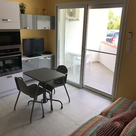 Appartement En Bord De Mer Сент-Марі-де-ла-Мер Екстер'єр фото